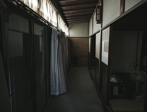 館内